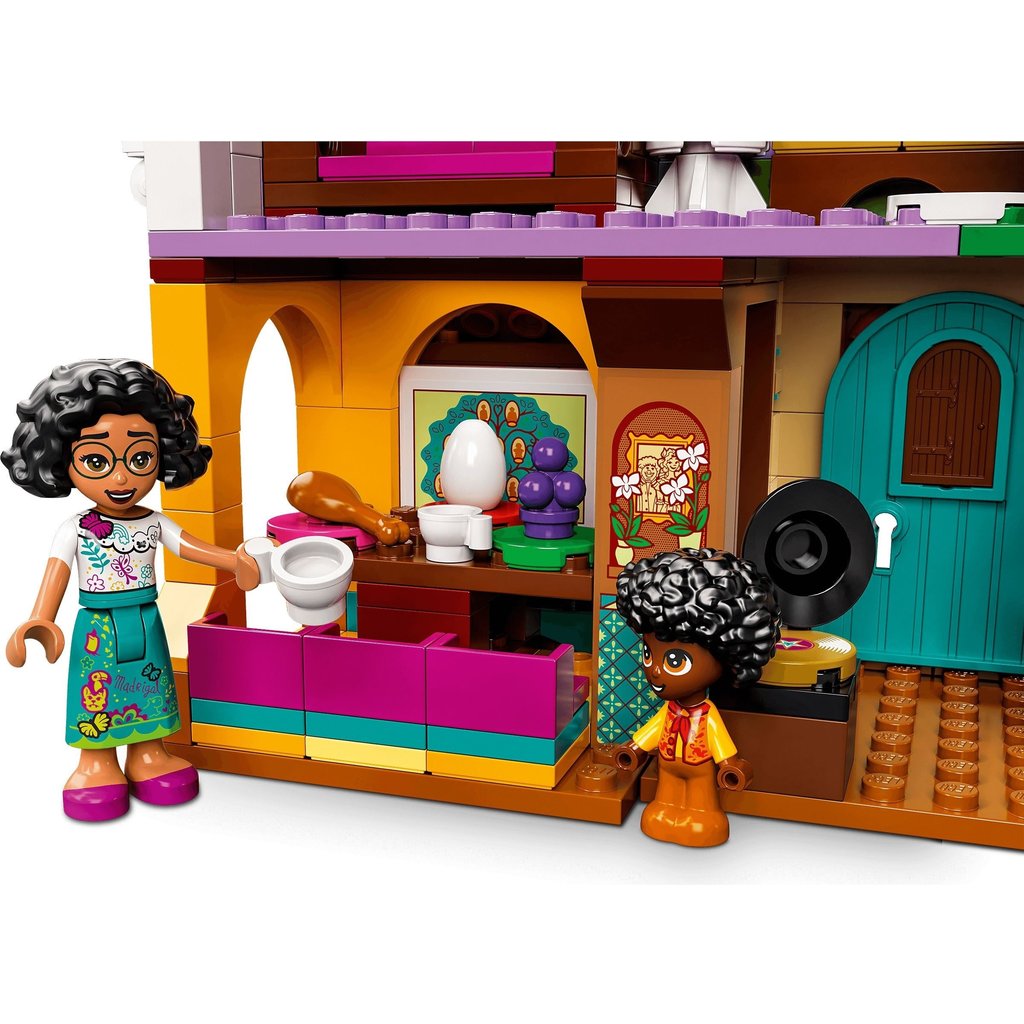 LEGO THE MADRIGAL HOUSE