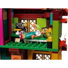 LEGO THE MADRIGAL HOUSE