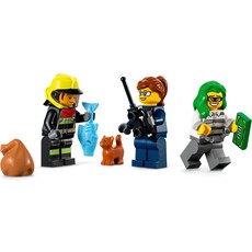 LEGO FIRE RESCUE & POLICE CHASE*