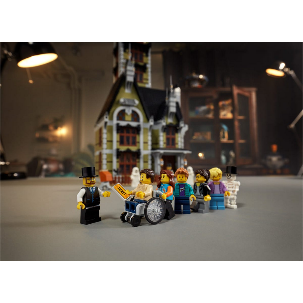 LEGO HAUNTED HOUSE*