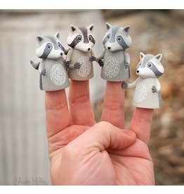 ACCOUTREMENTS FINGER RACCOONS**
