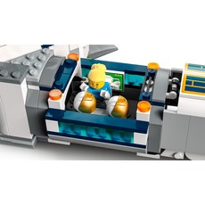 LEGO LUNAR RESEARCH BASE*