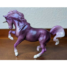 BREYER MYSTERY UNICORN SURPRISE*