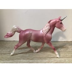 BREYER MYSTERY UNICORN SURPRISE*