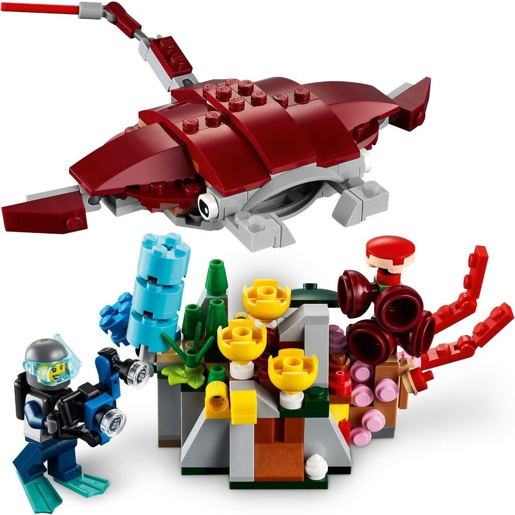  LEGO Creator 3 in 1 Sunken Treasure Mission Submarine