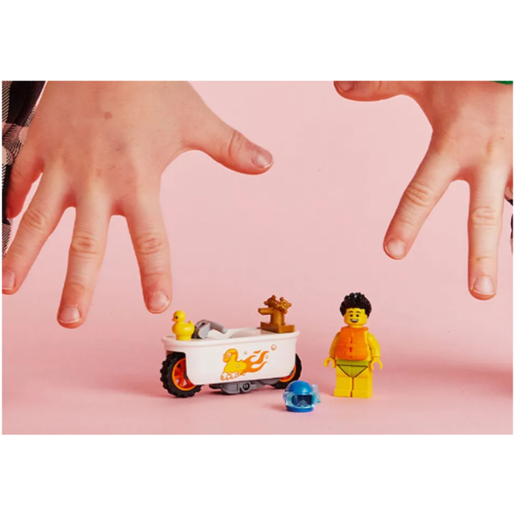 LEGO BATHTUB STUNT BIKE*