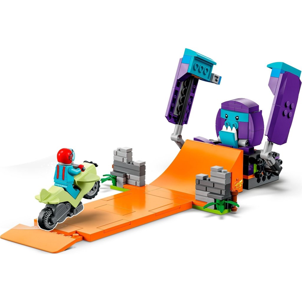 LEGO SMASHING CHIMPANZEE STUNT LOOP**