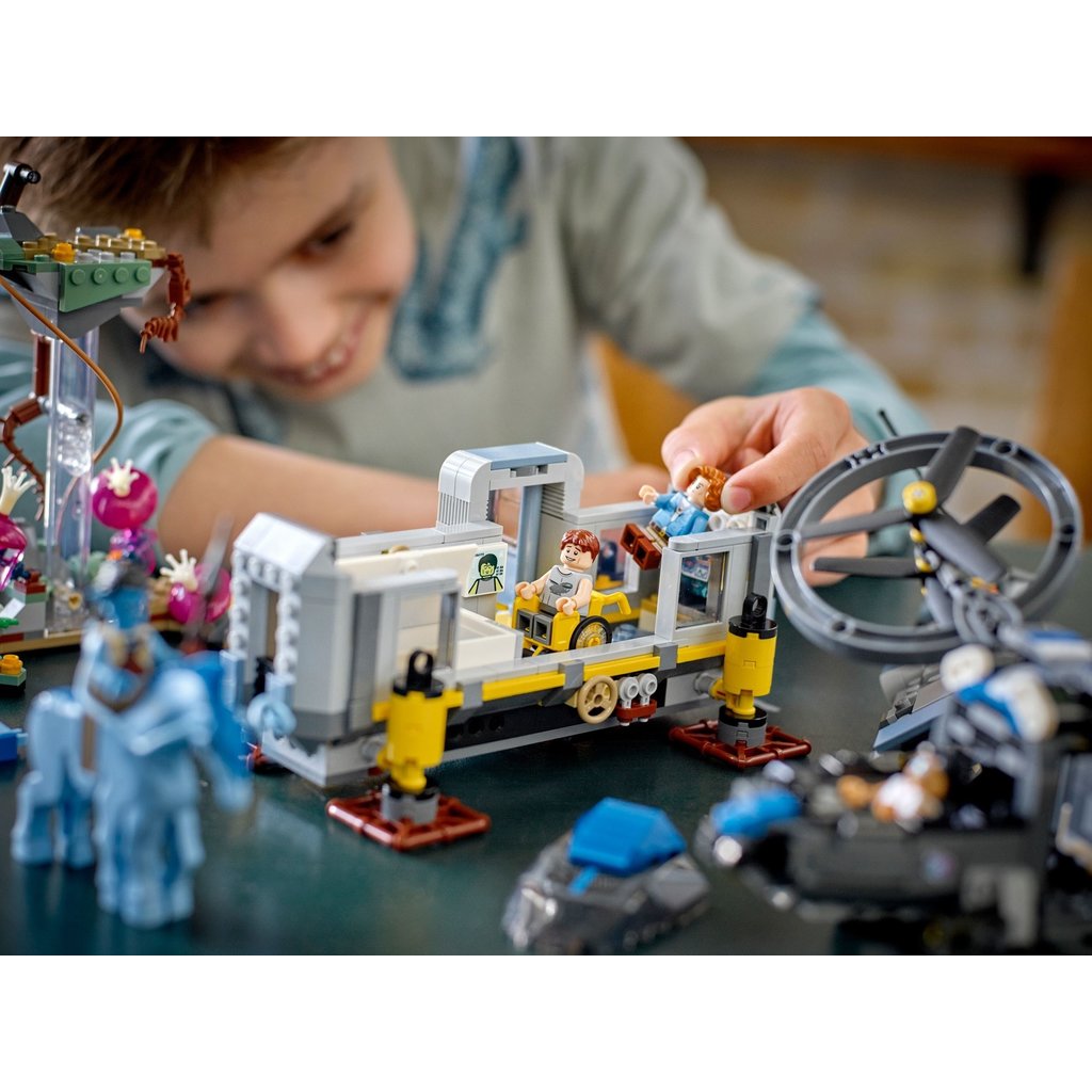 LEGO FLOATING MOUNTAINS: SITE 26 & RDA SAMSON**