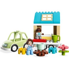 LEGO FAMILY HOUSE ON WHEELS