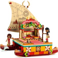 LEGO MOANA'S WAYFINDING BOAT