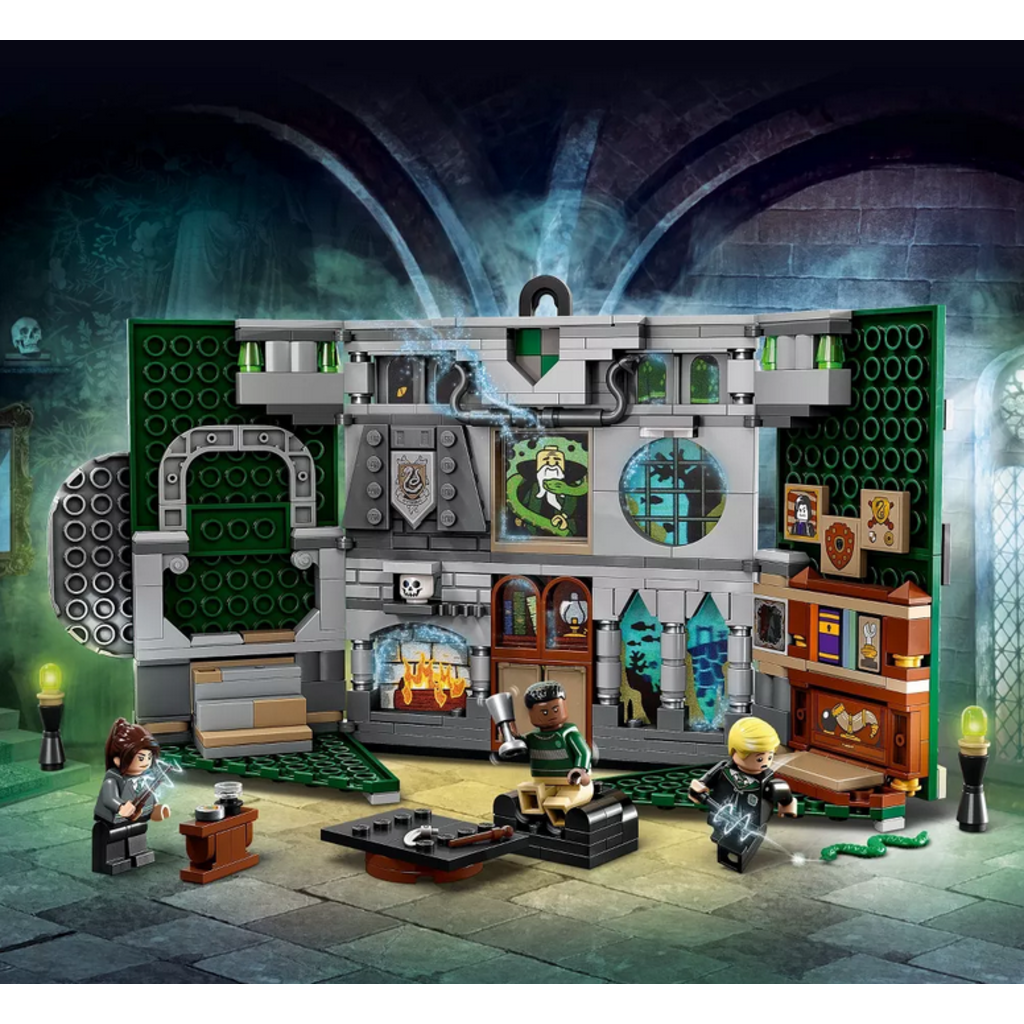 LEGO SLYTHERIN HOUSE BANNER*
