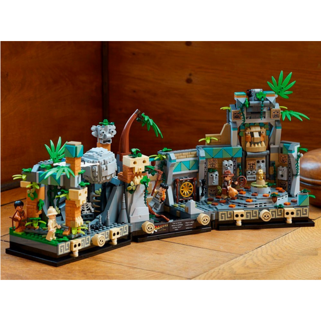 LEGO TEMPLE OF THE GOLDEN IDOL
