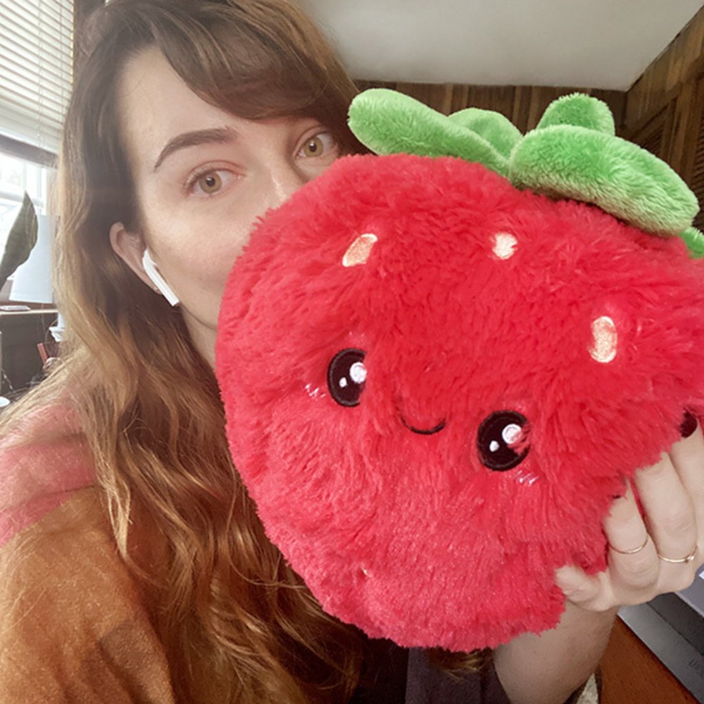 SQUISHABLE STRAWBERRY SQUISHABLE