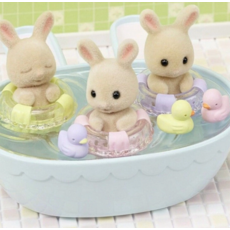 CALICO CRITTERS TRIPLETS BABY BATHTIME SET*