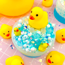 KAWAII SLIME COMPANY SQUEAKY CLEAN BUBBLE BATH SLIME