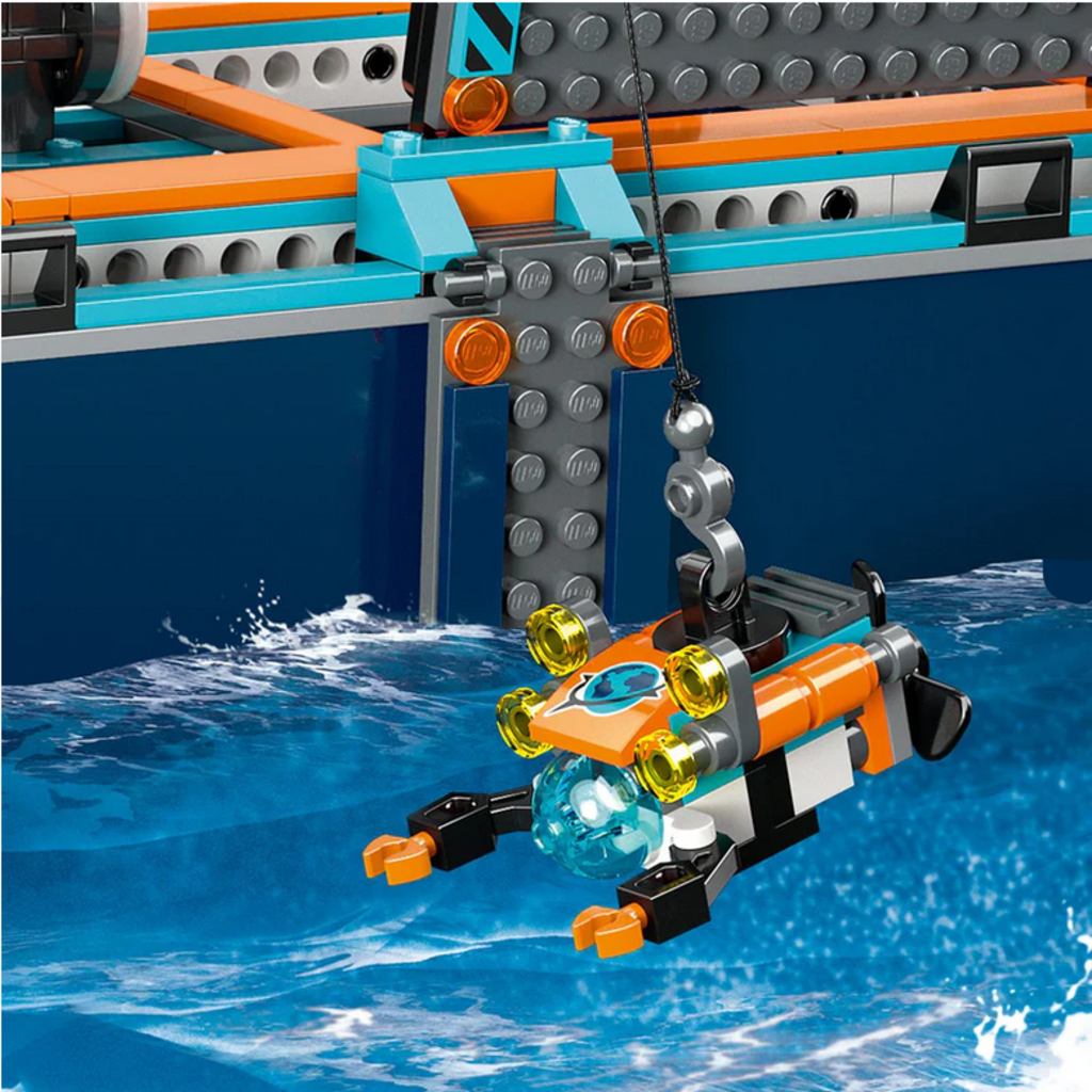 LEGO ARCTIC EXPLORER SHIP