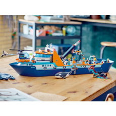 LEGO ARCTIC EXPLORER SHIP