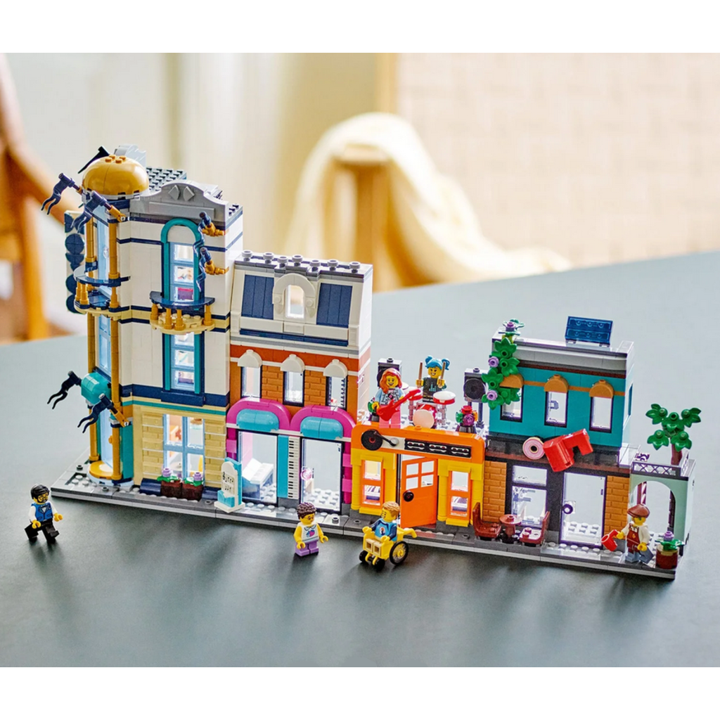 LEGO MAIN STREET