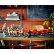 LEGO HOGWARTS EXPRESS & HOGSMEADE STATION