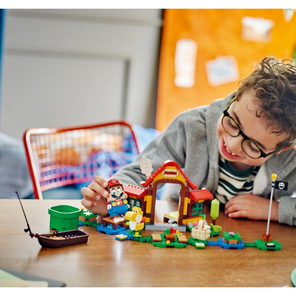 LEGO PICNIC AT MARIO'S HOUSE EXPANSION SET**