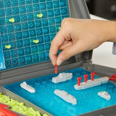 HASBRO BATTLESHIP GAME