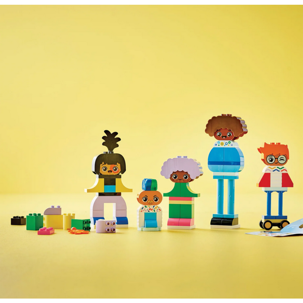 LEGO BUILDABLE PEOPLE W/ BIG EMOTIONS