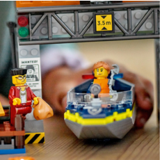 LEGO POLICE SPEEDBOAT AND CROOKS' HIDEOUT