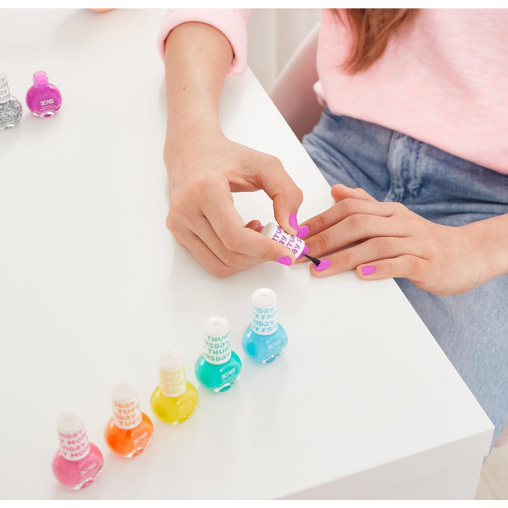 MAKE IT REAL RAINBOW DAYS OF THE WEEK NAIL POLISH**