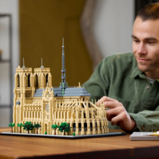 LEGO NOTRE-DAME DE PARIS