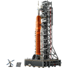 LEGO NASA ARTEMIS SPACE LAUNCH SYSTEM