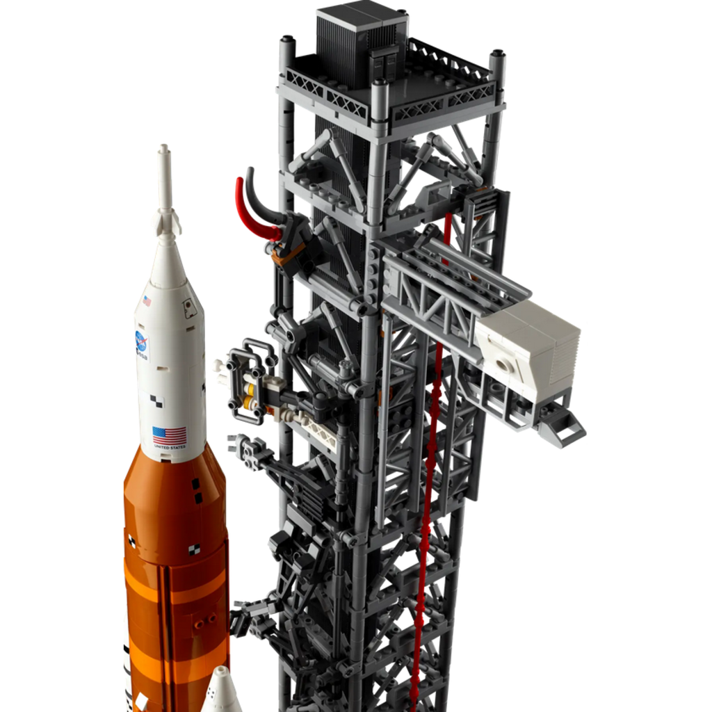 LEGO NASA ARTEMIS SPACE LAUNCH SYSTEM
