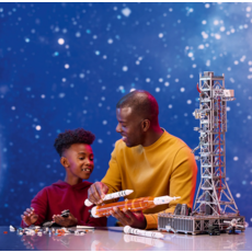 LEGO NASA ARTEMIS SPACE LAUNCH SYSTEM