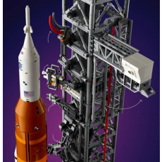 LEGO NASA ARTEMIS SPACE LAUNCH SYSTEM