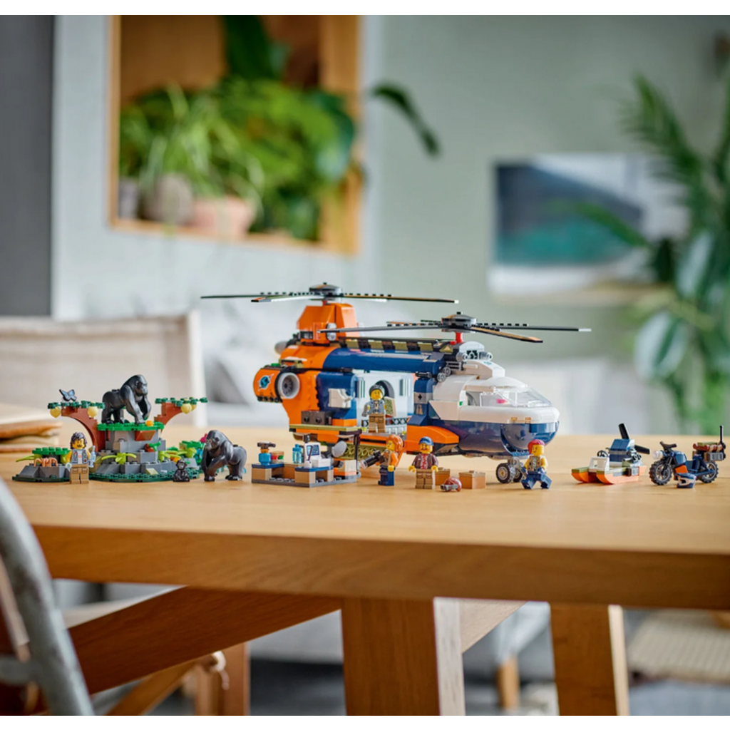LEGO JUNGLE EXPLORER HELICOPTER AT BASE CAMP