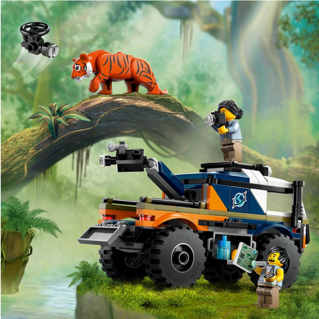LEGO JUNGLE EXPLORER OFF-ROAD TRUCK