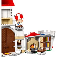 LEGO BATTLE WITH ROY AT PEACH'S CASTLE