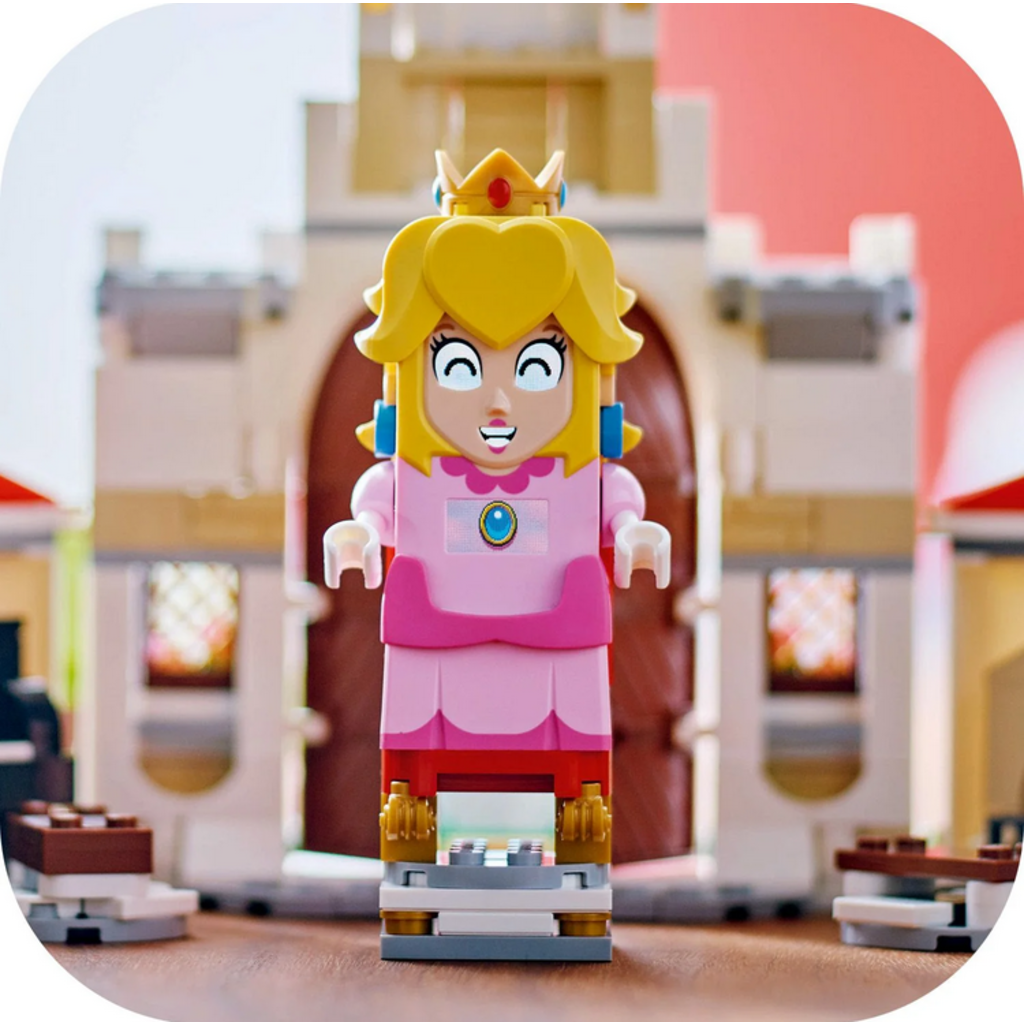 LEGO BATTLE WITH ROY AT PEACH'S CASTLE