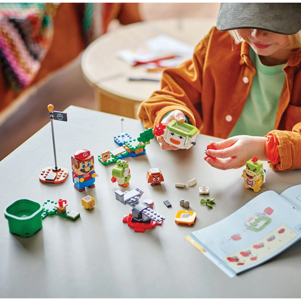 LEGO ADVENTURES WITH INTERACTIVE LEGO MARIO