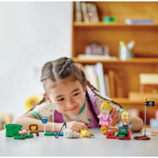 LEGO ADVENTURES WITH INTERACTIVE LEGO PEACH