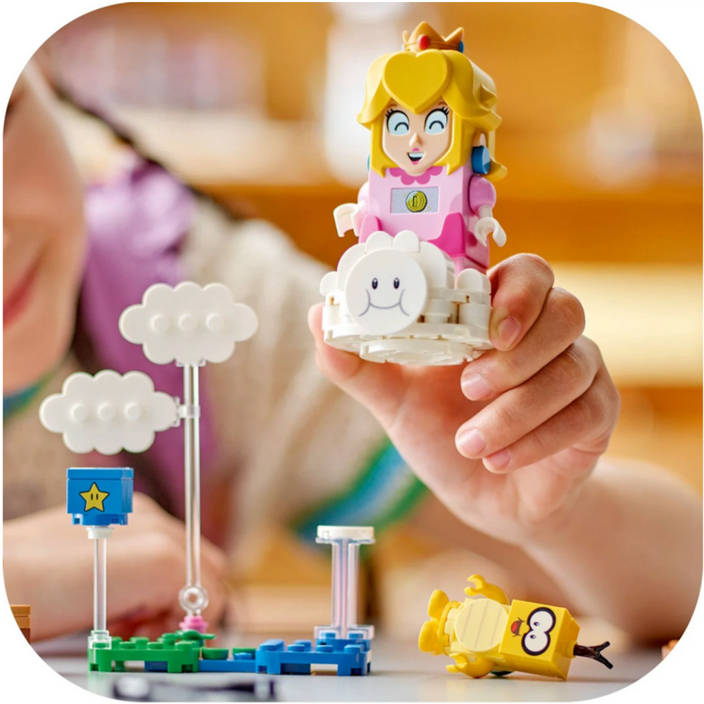 LEGO ADVENTURES WITH INTERACTIVE LEGO PEACH