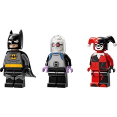 LEGO BATMAN WITH THE BATMOBILE VS. HARLEY QUINN AND MR. FREEZE
