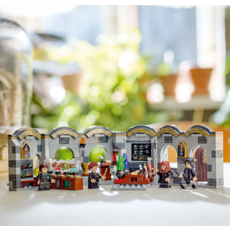 LEGO HOGWARTS CASTLE: POTIONS CLASS