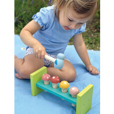 MENTARI WOODLAND HAMMER TOY