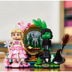 LEGO ELPHABA & GLINDA FIGURES