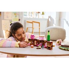 LEGO GLINDA & ELPHABA'S DORMITORY