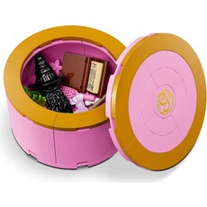 LEGO GLINDA & ELPHABA'S DORMITORY
