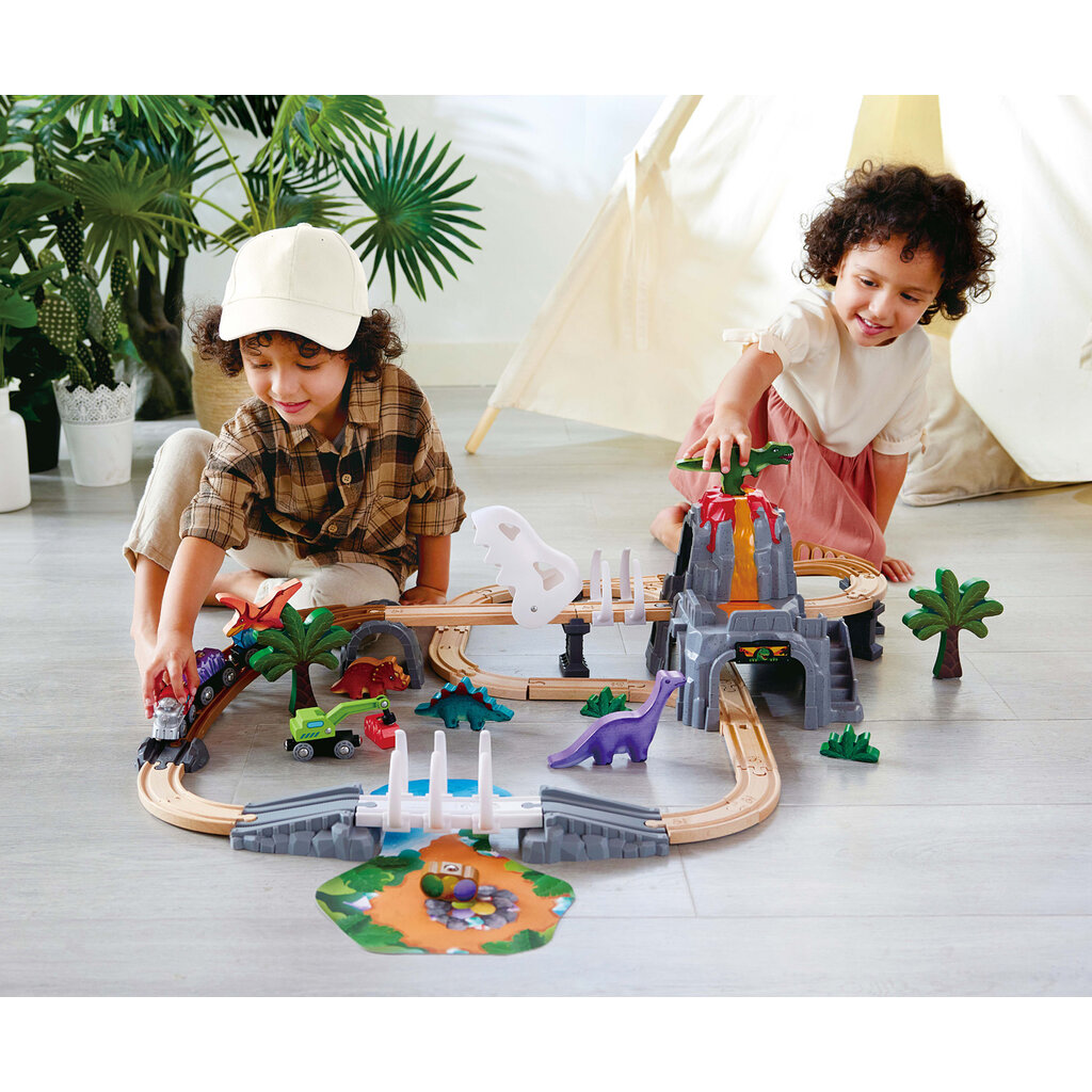 HAPE DINOSAUR RAILWAY ADVENTURE SET