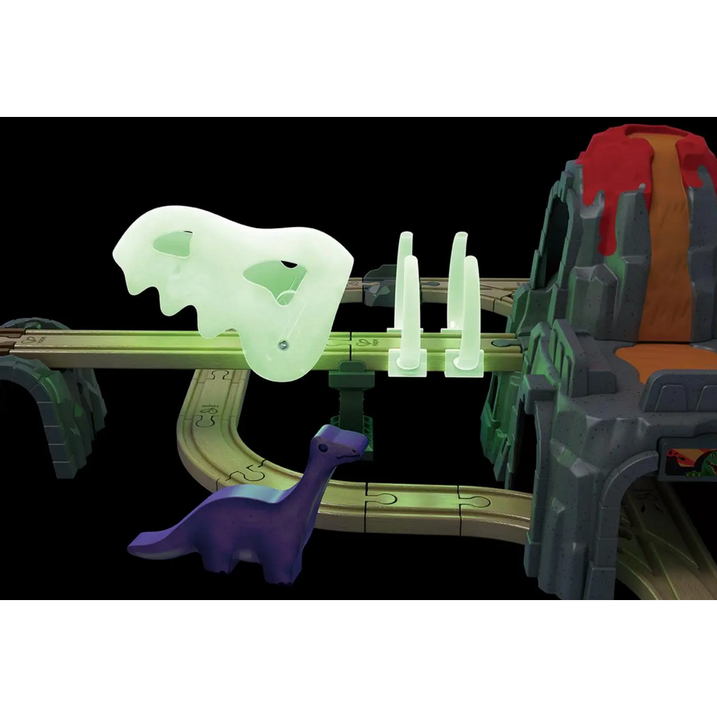 HAPE DINOSAUR RAILWAY ADVENTURE SET