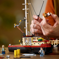 LEGO JAWS