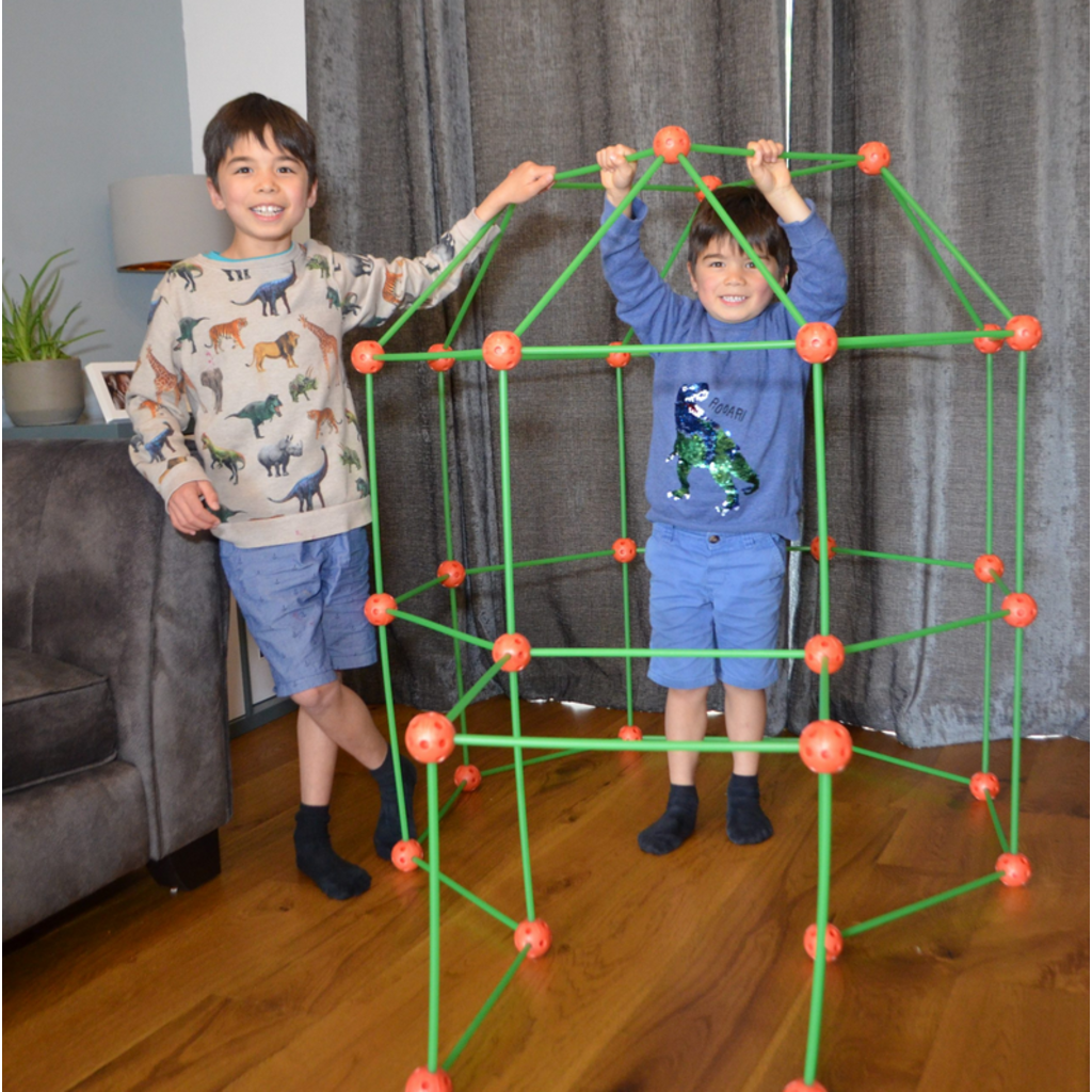 BUDDY & BARNEY GLOW IN THE DARK BUILD A FORT